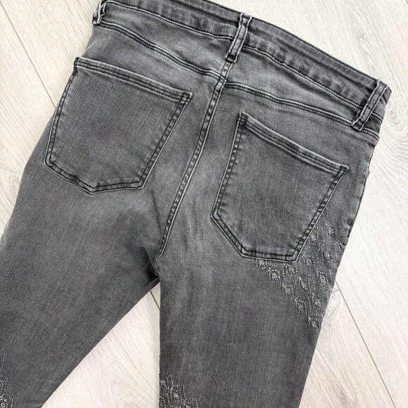 Brockenbow Womens Size 26 Grey Embroidered Skinny Jeans Emma Medium Waist - Picture 9 of 9